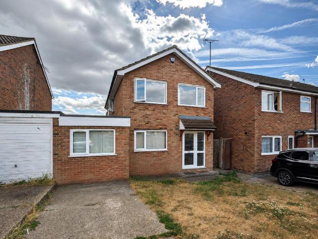 Forest Road, Colchester CO4, 5 bed detached house to rent, £1,750 pcm | PrimeLocation