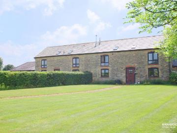 Forest Road, Hanslope, MK19 4 bed terraced house to rent £2,250 pcm £519 pw