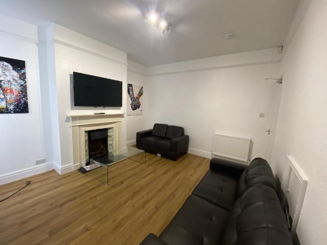 Forest Road, Loughborough LE11 1 bed in a house share to rent £608 pcm £140 pw
