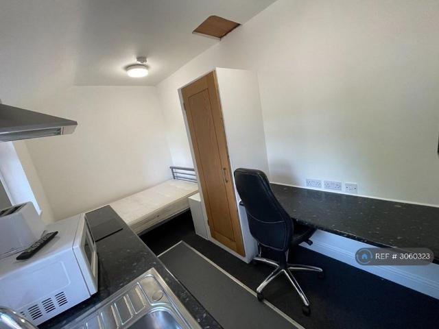 Forest Rise, Loughborough, LE11 Studio to rent £750 pcm £173 pw