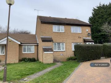 Forest Rise, Milton Keynes, MK6 2 bed terraced house to rent £1,325 pcm £306 pw