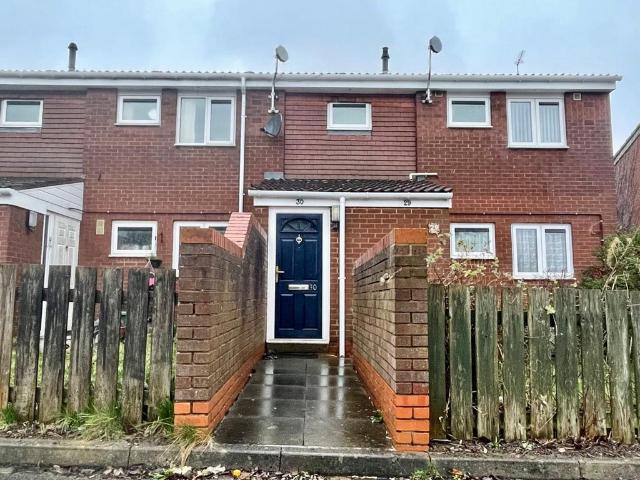 Forge Close, Pendeford. 2 bed apartment to rent £750 pcm £173 pw