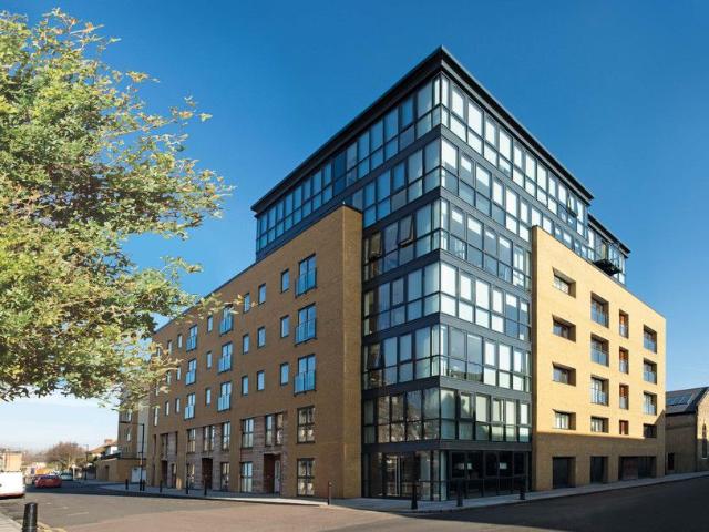Forge Square, London E14, 2 bed flat to rent, £2,350 pcm | PrimeLocation