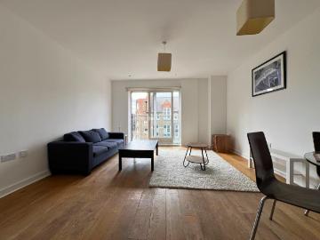 Forge Square, London, London E14 2 bed flat to rent £2,250 pcm £519 pw