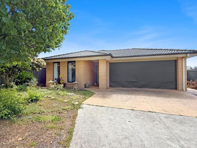 FORGET THE CAR, WALK TO MARYBOROUGH CBD FROM HOME