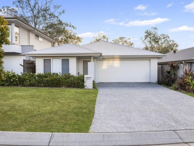 Former Display Home with Style, Space & Modern Family Comfort