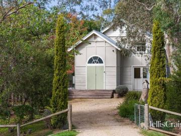 Former Scout Hall c.1908 Character, light and a relaxed entertaining setting