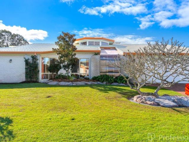 Forster Keys Living with Space, Privacy & Character