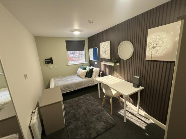 Forster Street Student, Lenton NG7 1 bed flat to rent £527 pcm £122 pw