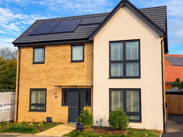 Forster Way, Stevenage SG1, 3 bed detached house to rent, £2,500 pcm | PrimeLocation