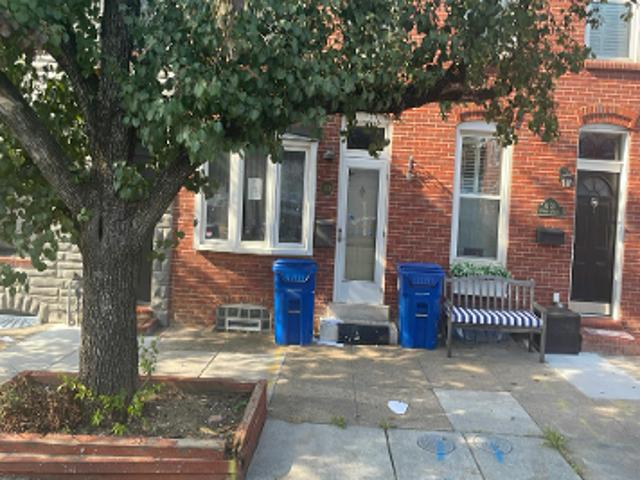 Foster Ave
