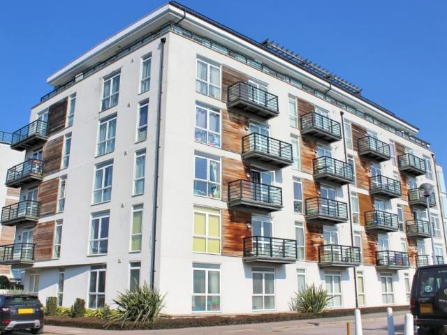 Foster House, Maxwell Road, Borehamwood, Hertfordshire WD6, 2 bed flat to rent, £1,650 pcm | PrimeLocation