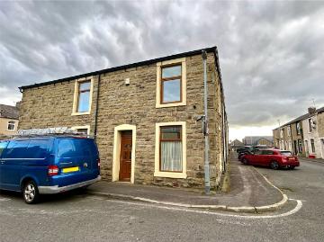 Foster Street, Accrington, Lancashire BB5, 3 bed end terrace house to rent, £895 pcm | PrimeLocation