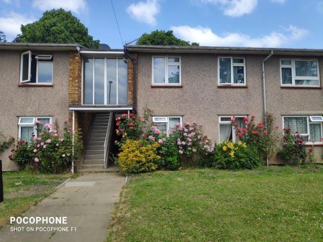 Foster Street, London NW4 4 bed house share to rent £750 pcm £173 pw