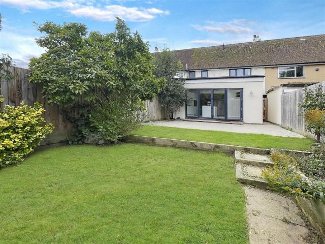 Foster Road, Cambridge CB2 3 bed terraced house to rent £2,250 pcm £519 pw