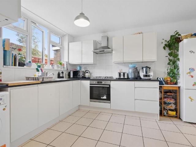Foss Road, Tooting SW17, 3 bed terraced house to rent, £2,700 pcm | PrimeLocation