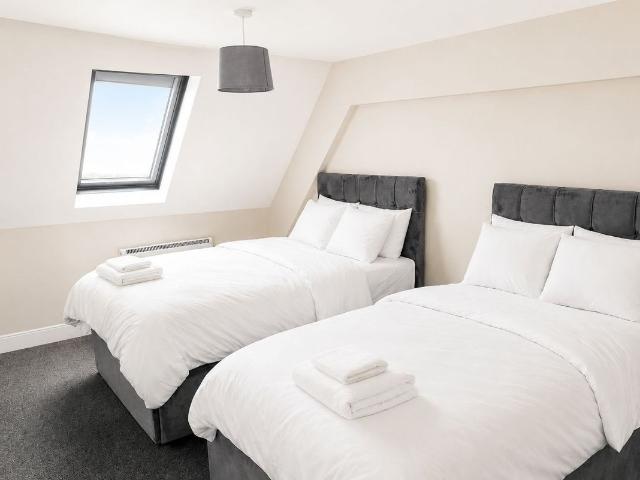Fosse Road North, Leicester LE3, 2 bed flat to rent, £1,250 pcm | PrimeLocation