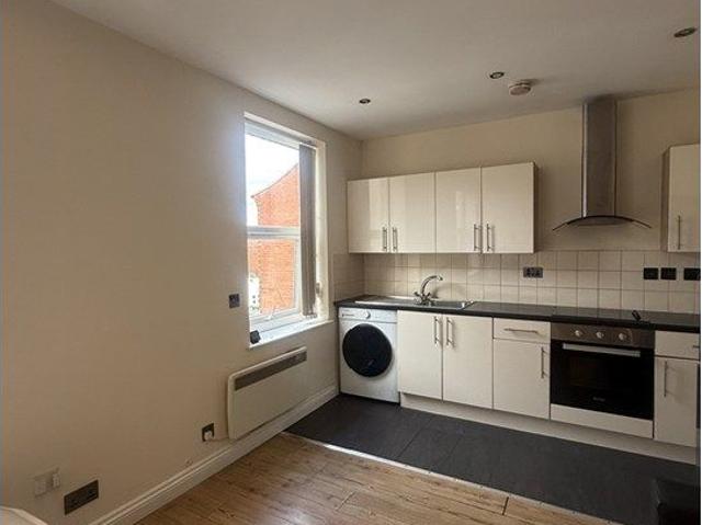 Fosse Road North, Leicester LE3, Studio to rent, £625 pcm | PrimeLocation