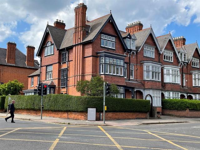 Fosse Road Central, Leicester LE3, 2 bed flat to rent, £850 pcm | PrimeLocation