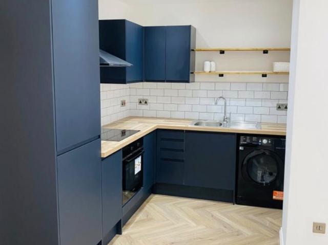 Fosse Road South, Leicester LE3 1 bed flat to rent £800 pcm £185 pw