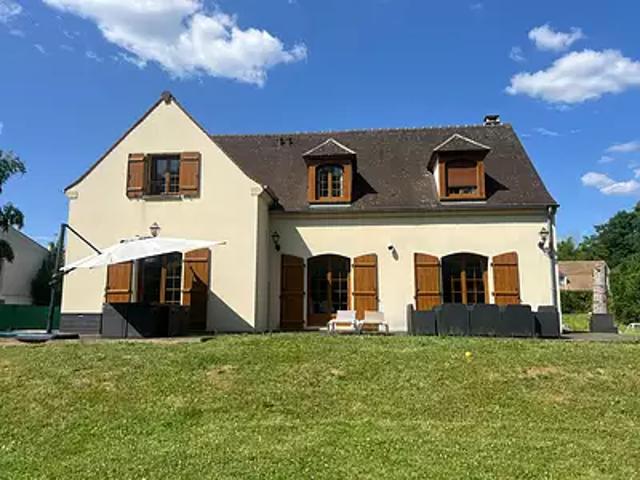 Fosses 95470 Achat / Vente maison 8 pièces t8 terrasse cave