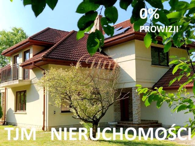 Fotowoltaika i magazyn energii, dom pod lasem Głosków