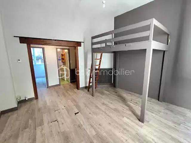 Fougères 35300 Achat / Vente appartement 2 pièces t2 cave