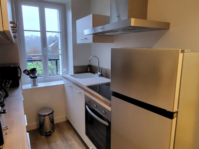 FOUGERES: T2 MEUBLE