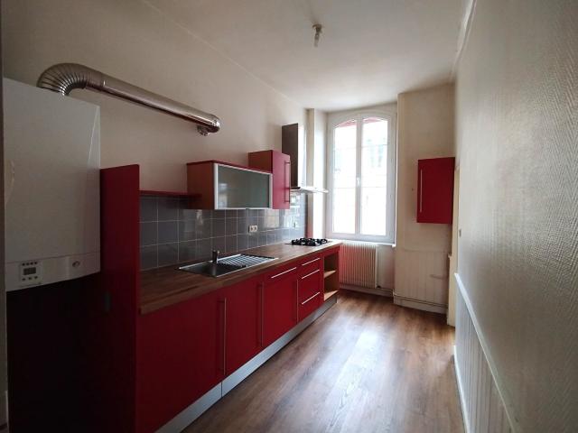 FOUGERES en 2 immeubles 380 m2 380m² Fougères