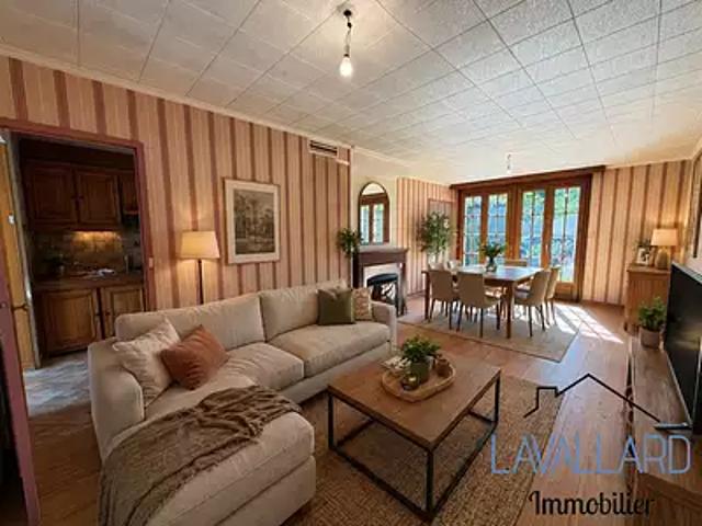 Fouilloy 80800 Achat / Vente maison 7 pièces t7 terrasse parking