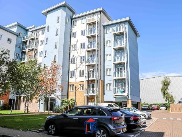 Foundry Court, Slough SL2, 1 bed flat to rent, £1,200 pcm | PrimeLocation