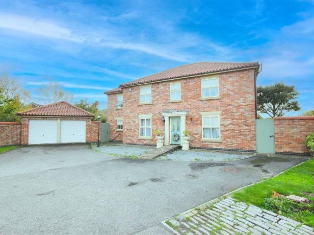 Foundry Garth, Burton Pidsea, Hull 5 bed house to rent £1,500 pcm £346 pw