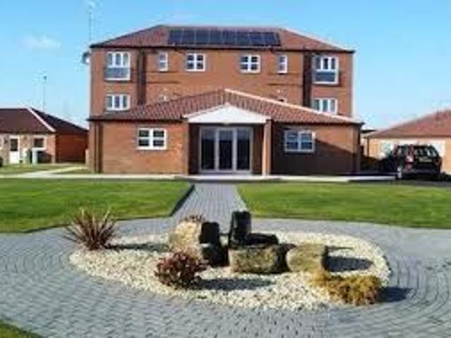Fountain Park, Near Ollerton NG22, 2 bed flat to rent, £770 pcm | PrimeLocation