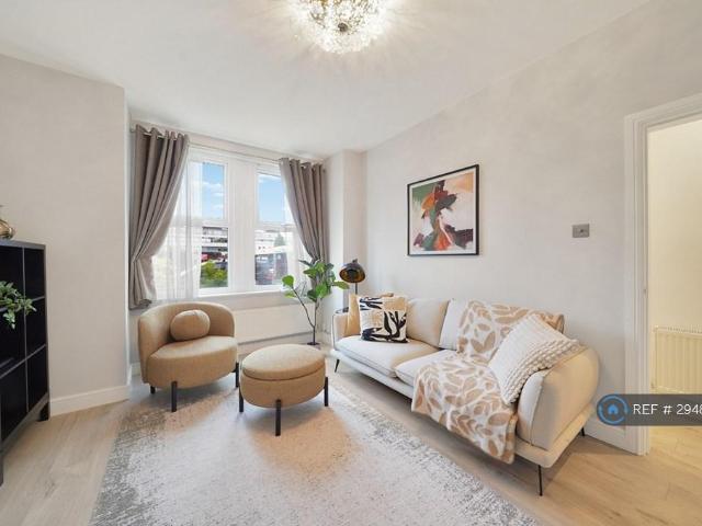 Fountain Road, Tooting, SW17 2 bed maisonette to rent £3,680 pcm £849 pw