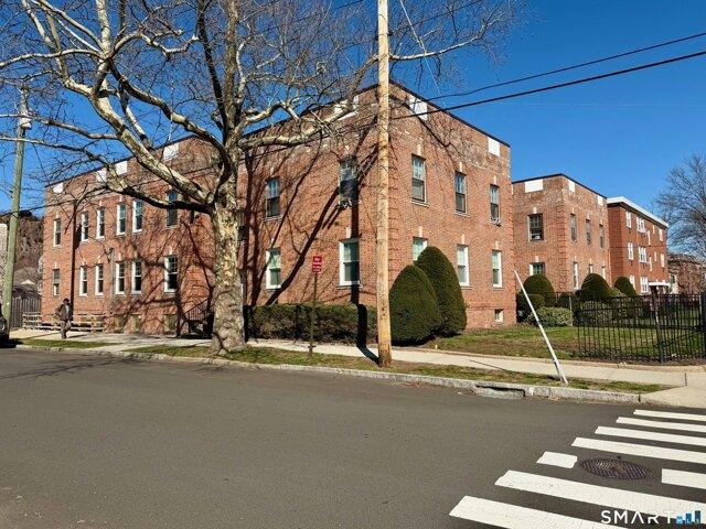 Fountain St Apt A, New Haven, Condo For Sale