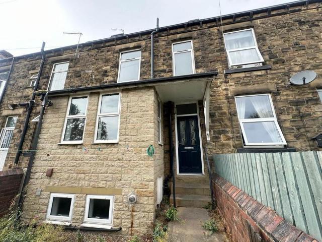 Fountain Street, Morley LS27 1 bed terraced house to rent £795 pcm £183 pw