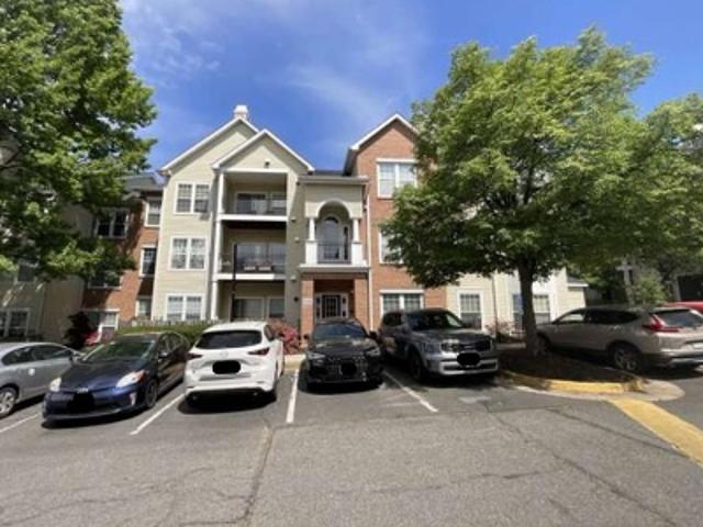 Fountainside Ln Unit 201