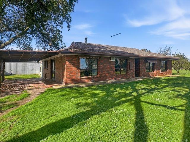 FOUR BED HOME ON LARGE BLOCK POWER INCLUDED AVAILABLE NOW