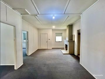 Four Bedroom Cottage Home.