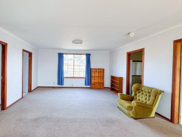 Four bedroom cottage in a beautiful rural setting