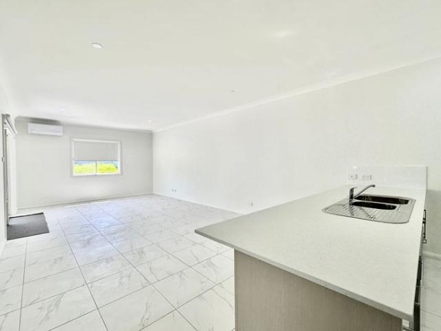 Four Bedroom Coastal Duplex in Diamond Beach