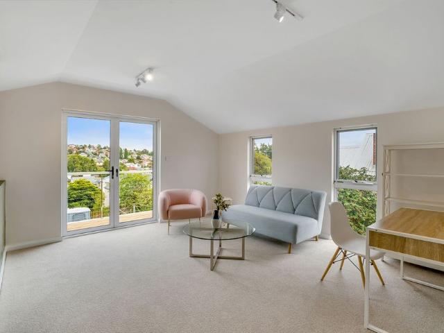 Four Bedroom Apartment in a Convenient Location
