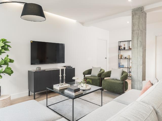 Four bedroom apartment in Castellana with private terrace