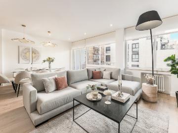 Four bedroom apartment in Castellana with private terrace