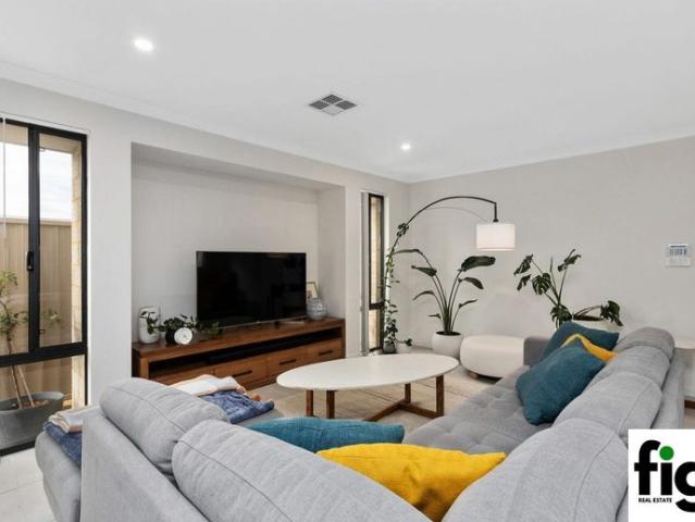 FOUR BEDROOM BEAUTY IN MANDOGALUP