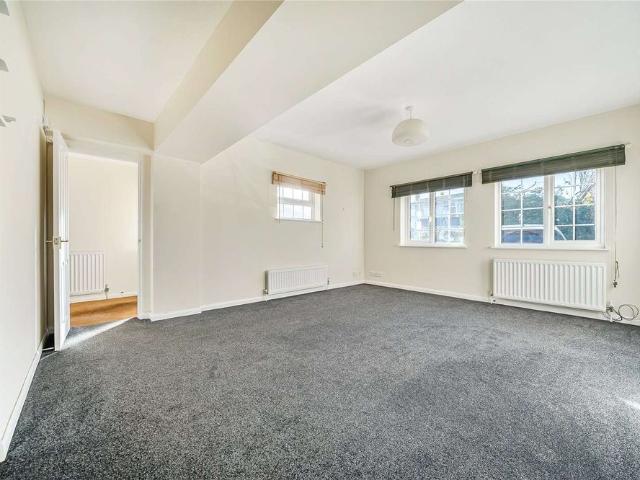 Four bedroom detached home with countryside views