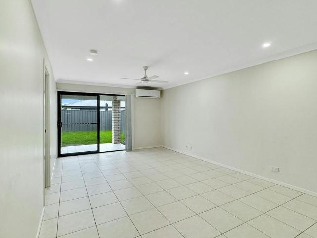 Four Bedroom Duplex in Thornton!