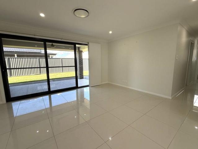 FOUR BEDROOM FAMILY HOME IN SOUTHLAKES