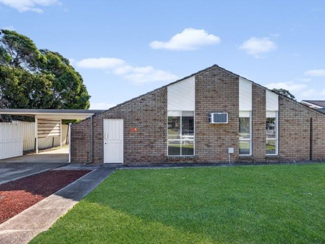 Four Bedroom Family Home in Prime Dean Park Location
