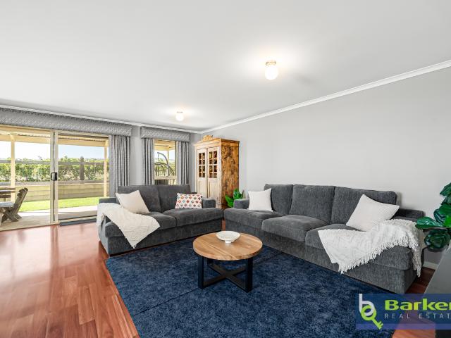 Four Bedroom Family Home in the Heart of the Barossa